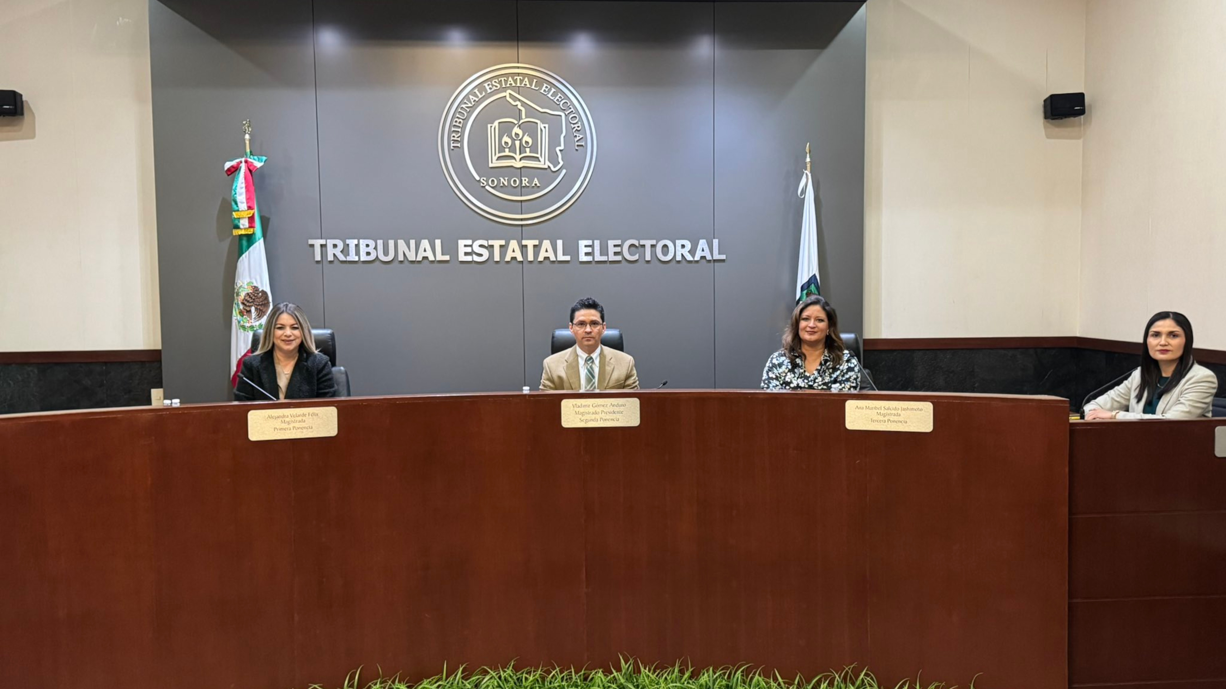 TEE Sonora resuelve el Juicio para la Protección de los Derechos
Político-Electorales JDC-SP-41/2025 y acumulados, en relación con
el proceso de elección el Consejo Estatal del PRD Sonora